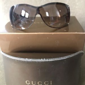 Gucci sun glasses